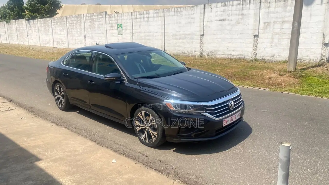 Volkswagen Passat 2.0T SE 2021 Black
