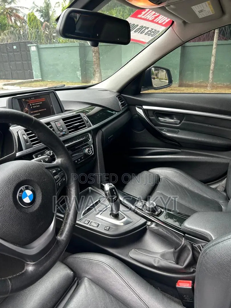 BMW 320i 2016 White