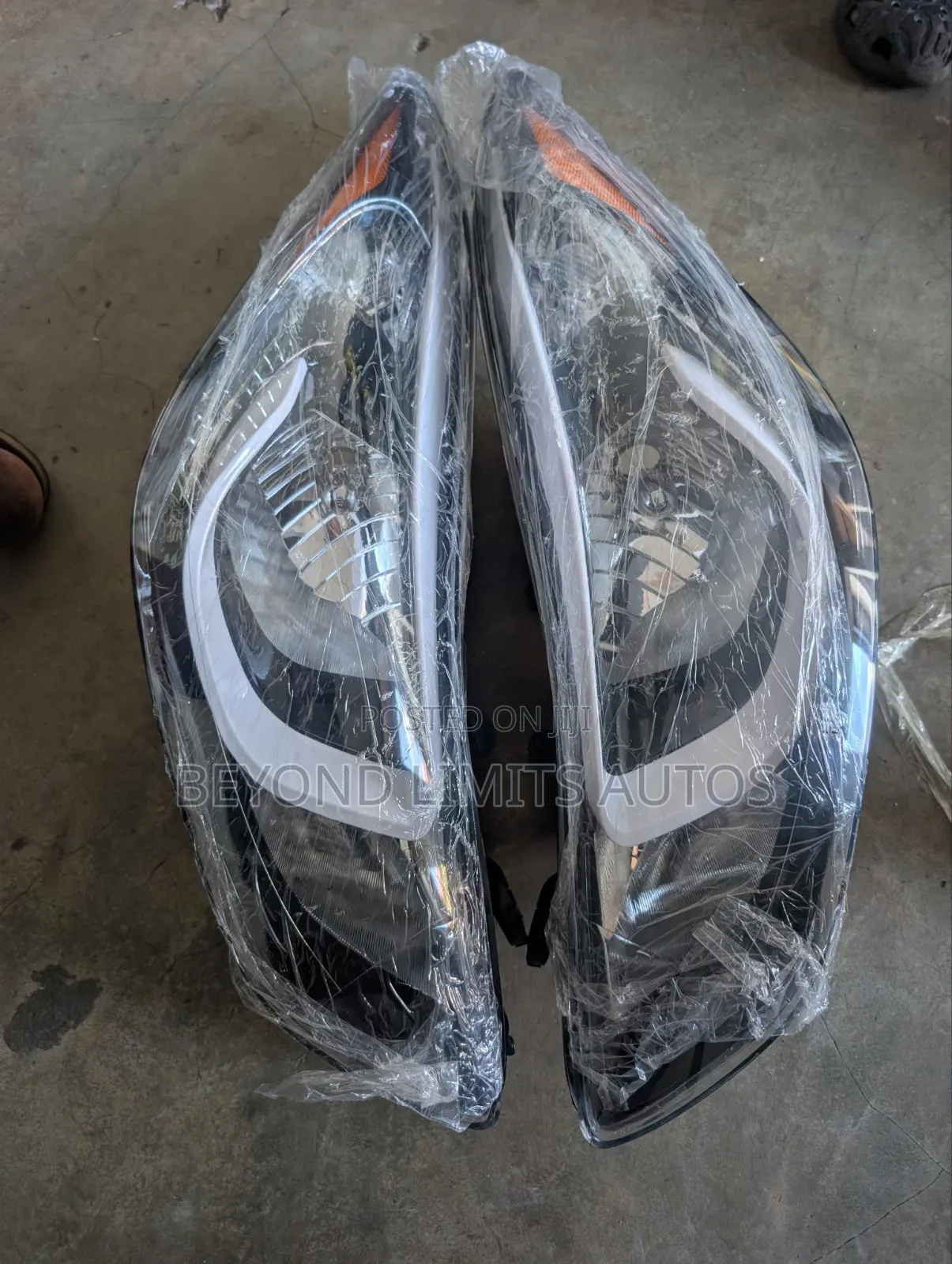 Hyundai Elantra 2014 -2016 Headlight Pair