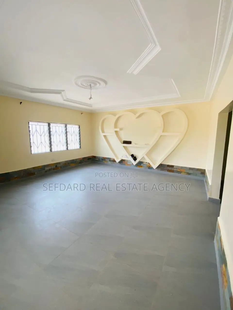 4bdrm House in Sefdard Properties, Amasaman for rent