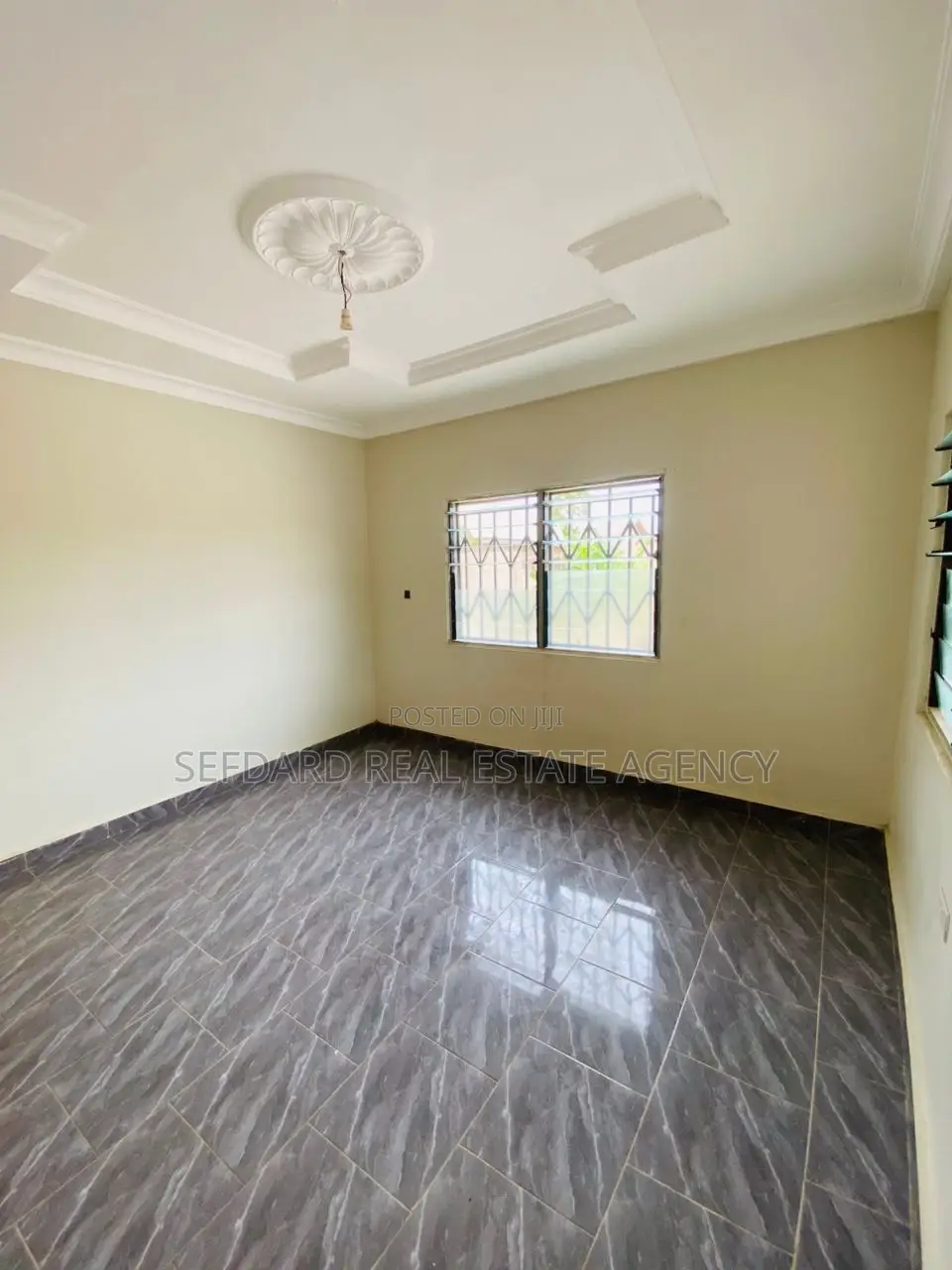 4bdrm House in Sefdard Properties, Amasaman for rent