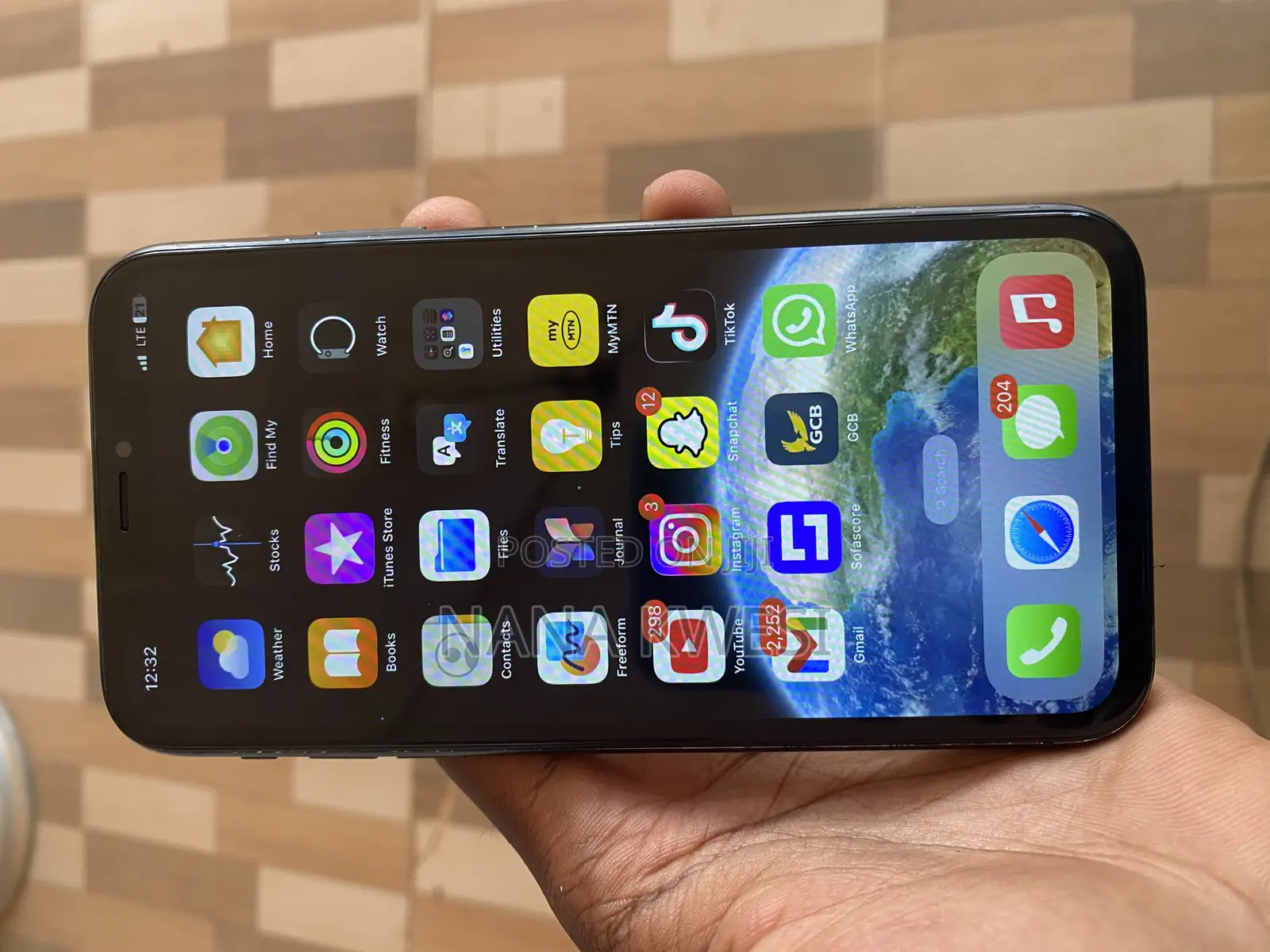 Apple XR 64 GB Black