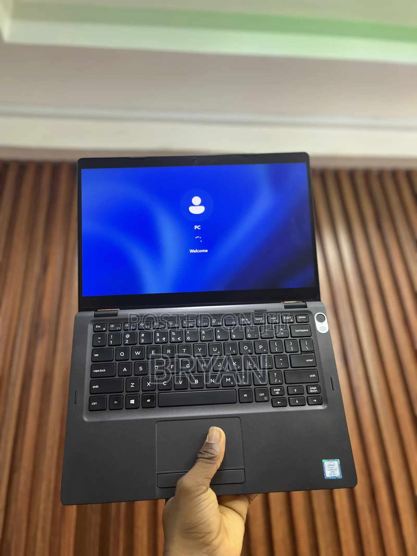 Laptop Dell Latitude 5300 16GB Intel Core i7 SSD 256GB