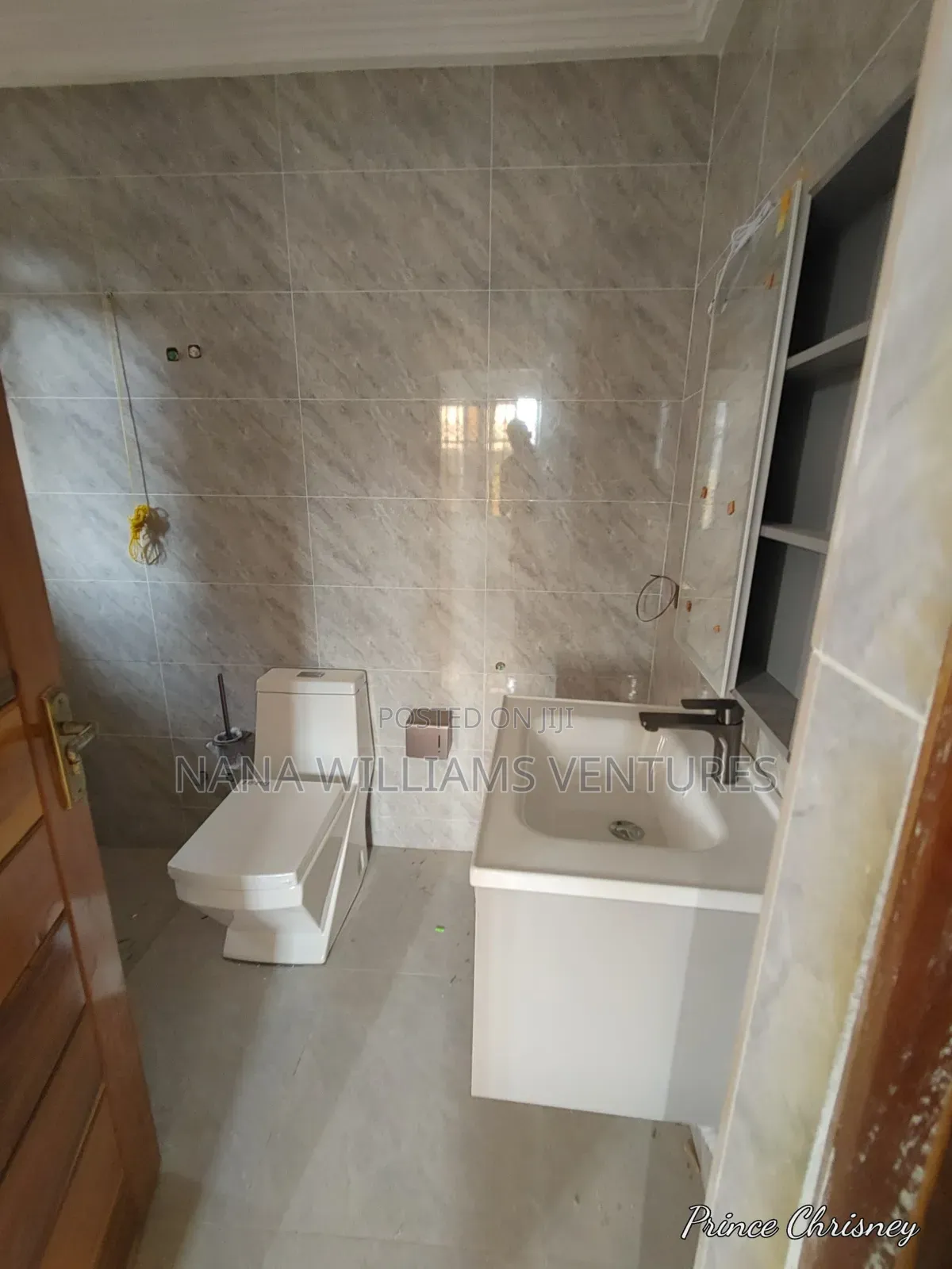 3bdrm Duplex in Kutunsa Amsaman, Amasaman for rent