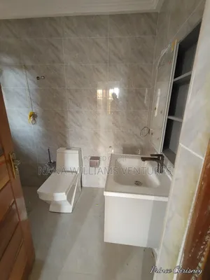 3bdrm Duplex in Kutunsa Amsaman, Amasaman for rent