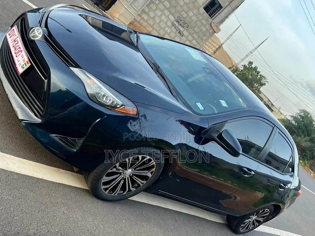 Toyota Corolla LE Eco (1.8L 4cyl 2A) 2019 Black