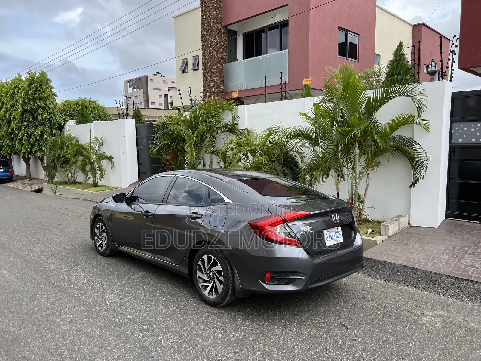 Honda Civic EX 4dr Sedan (1.5L 4cyl) 2016 Gray