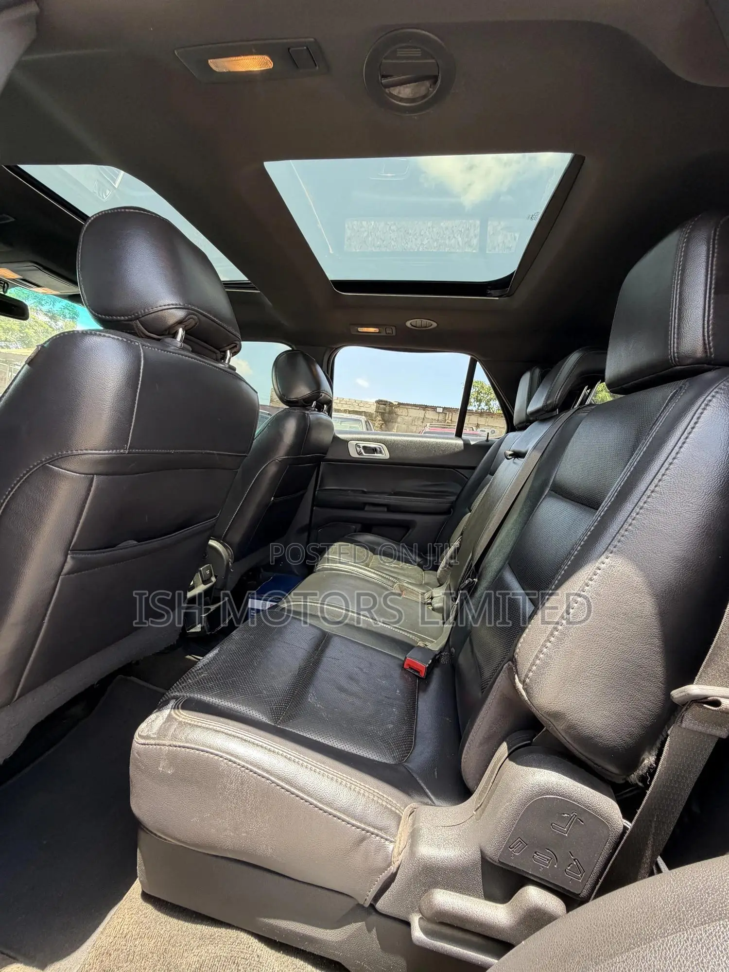 Ford Explorer XLT 4dr FWD (2.0L 4cyl 6A) 2012 Black