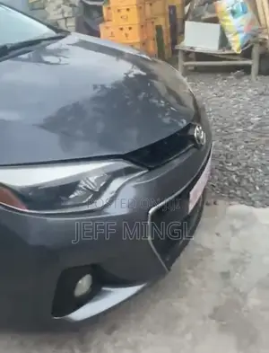 Toyota Corolla 2018 Gray