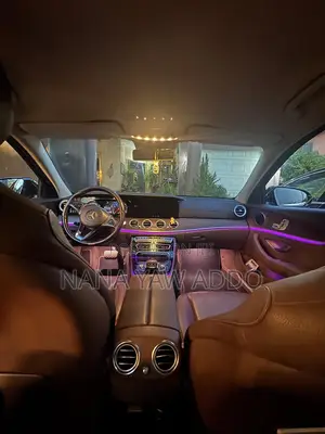 Mercedes-Benz E200 2017 Black