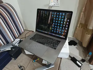 Laptop Apple MacBook 2018 32GB Intel Core i7 SSD 512GB