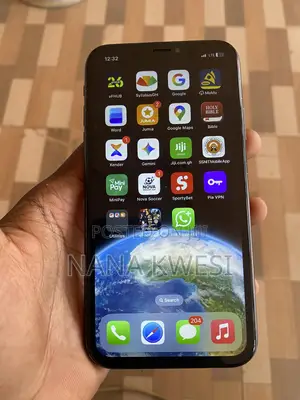 Apple XR 64 GB Black