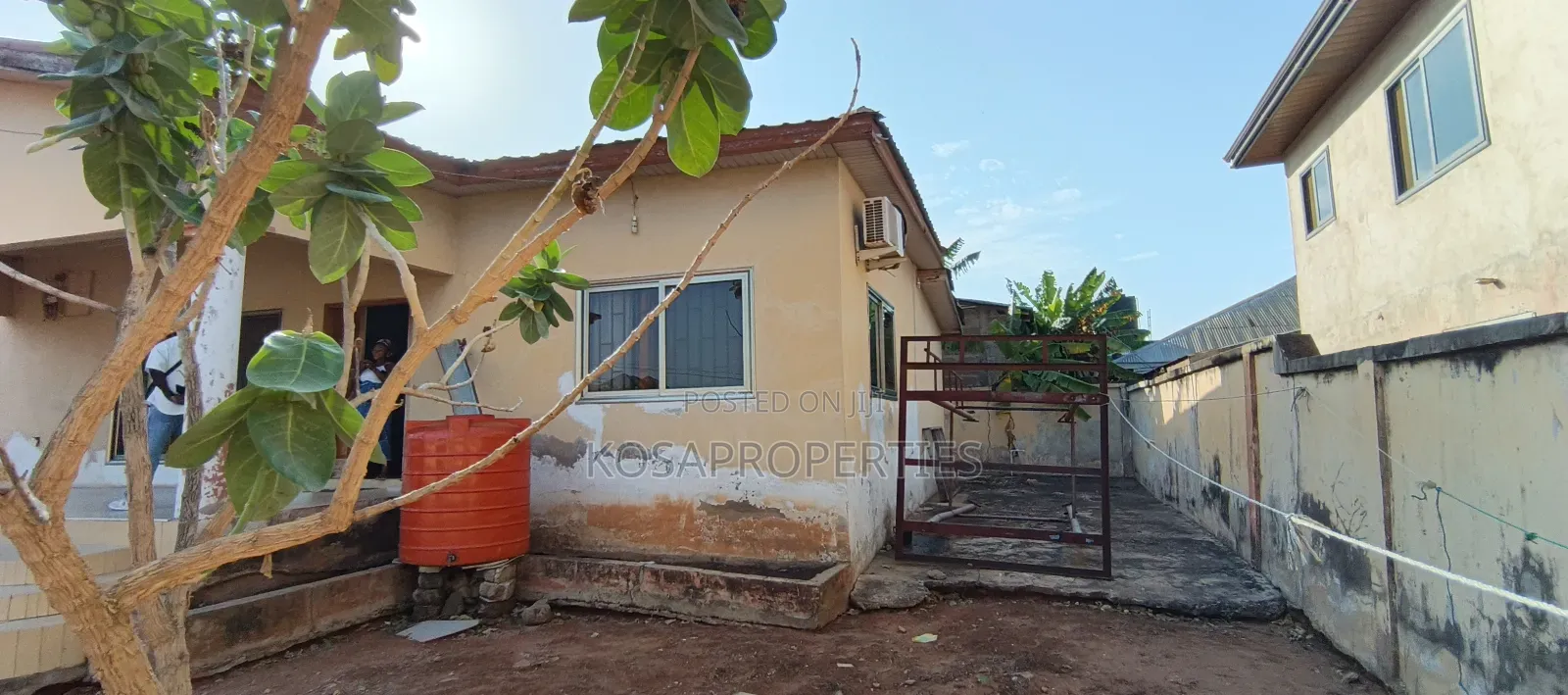 4bdrm House in Ofankor for sale