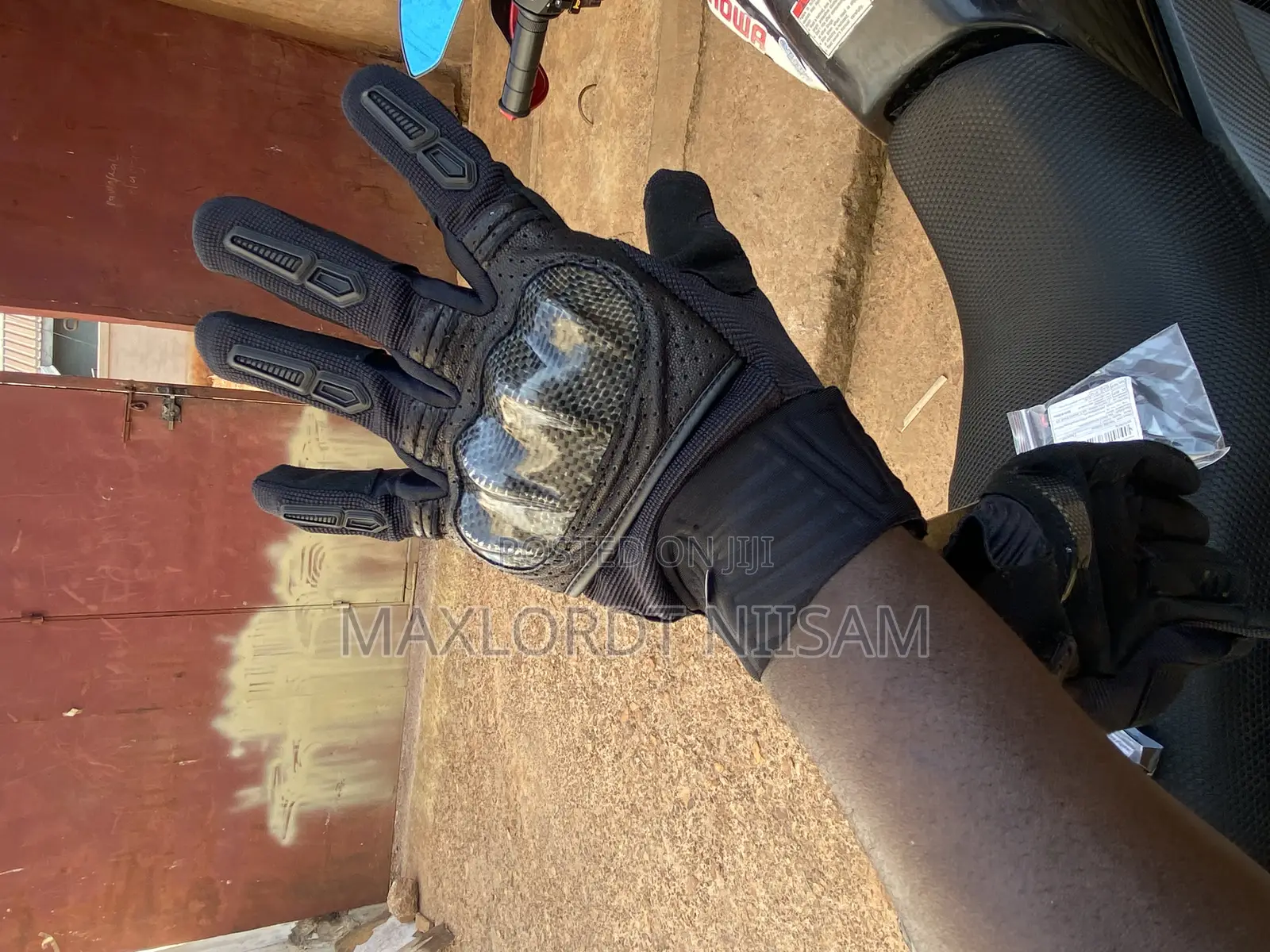 Black Leather Riding Gloves With Fiberglass Knuckle Protection