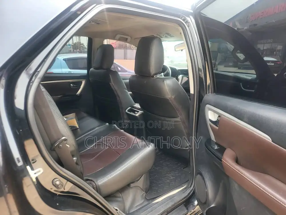 Toyota Fortuner 2.8 D AWD 2018 Black
