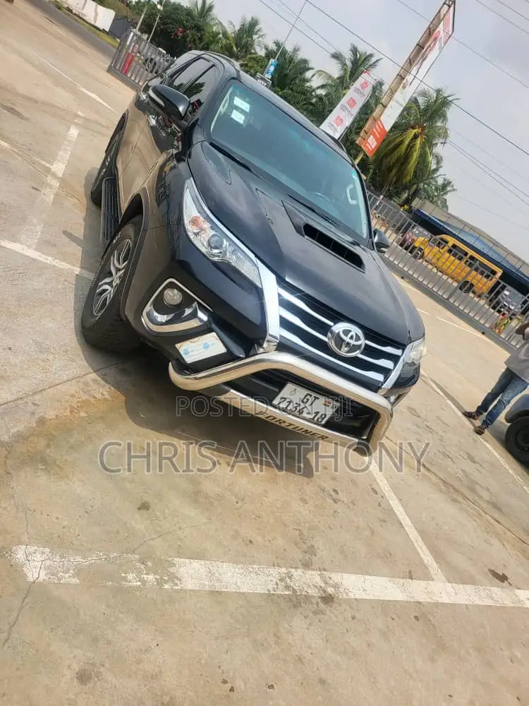 Toyota Fortuner 2.8 D AWD 2018 Black