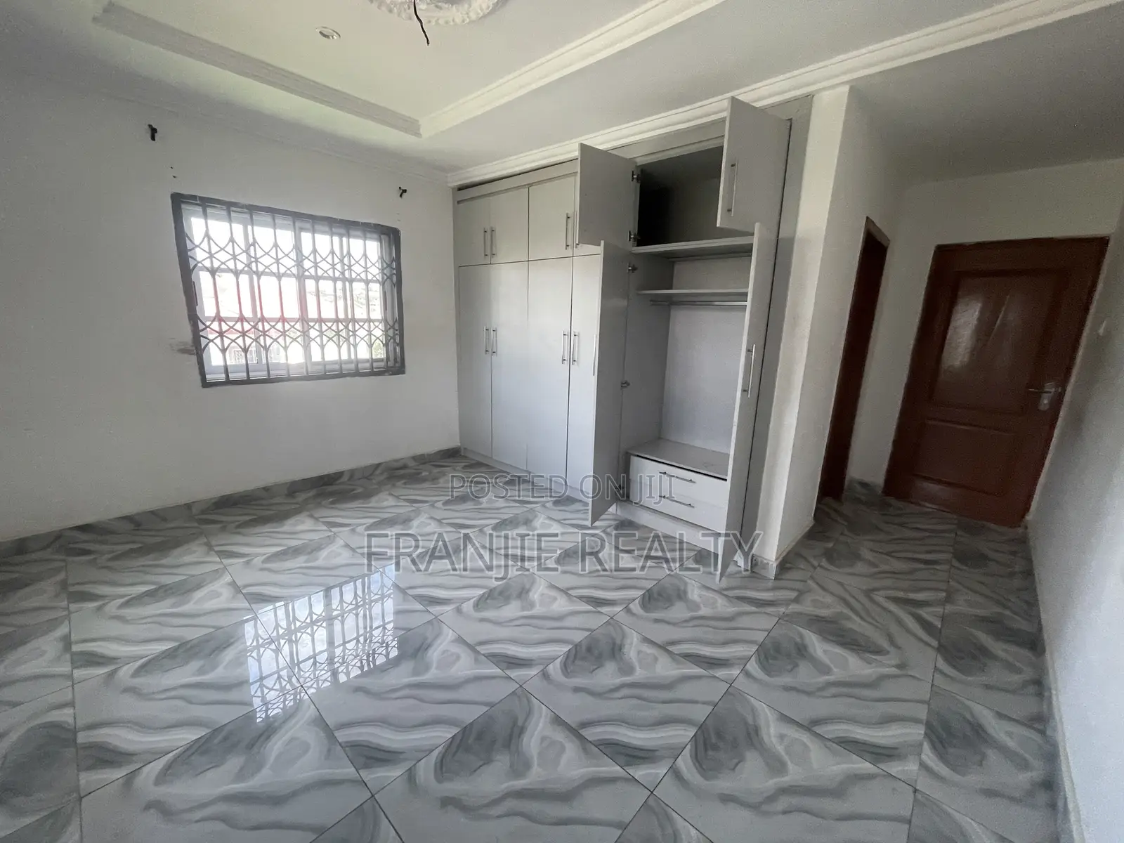 3bdrm Apartment in Franjie Realty, Weija for rent
