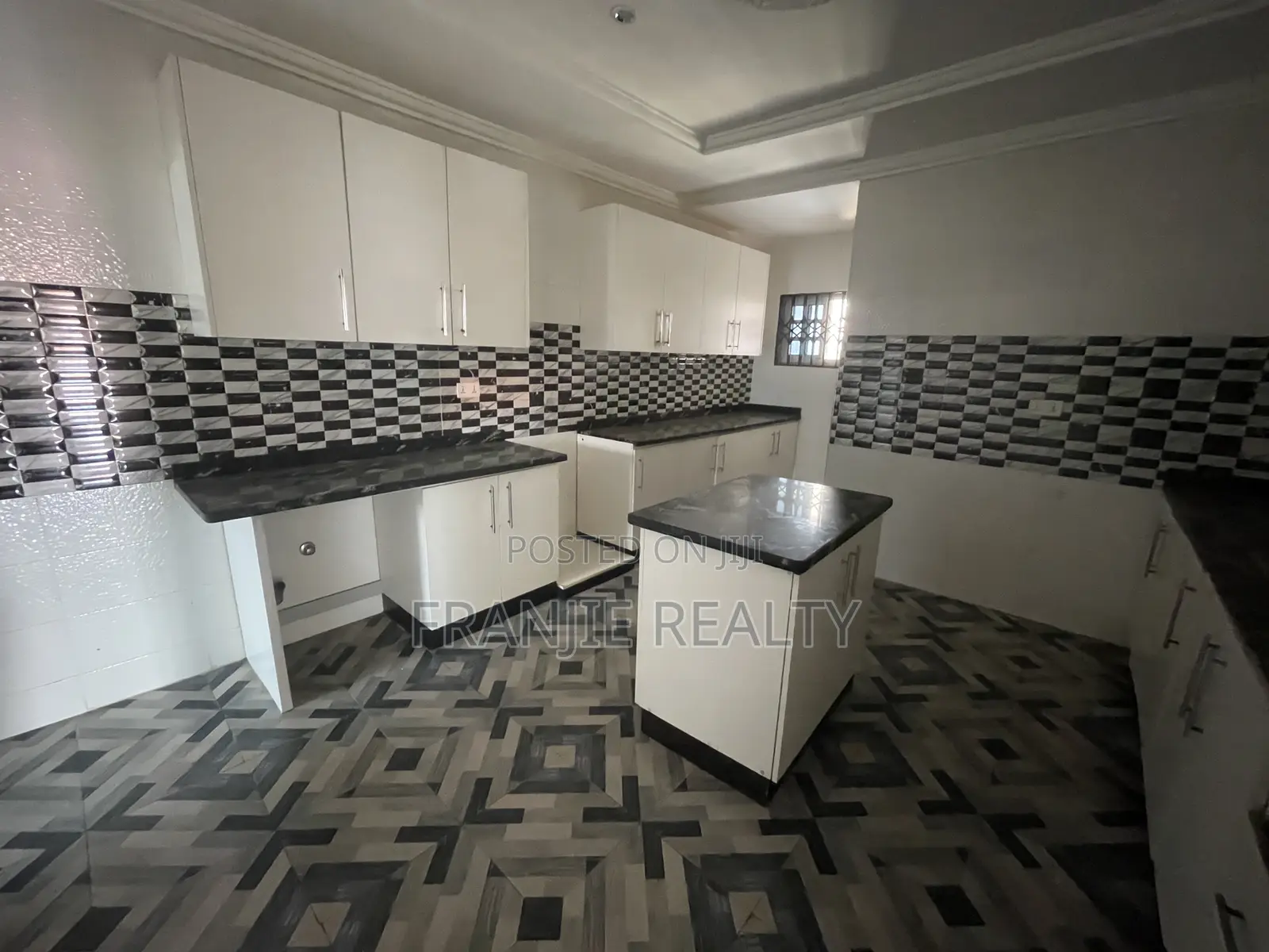 3bdrm Apartment in Franjie Realty, Weija for rent