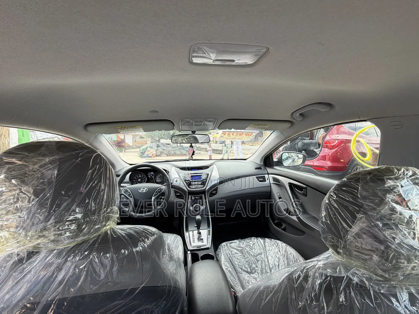 Hyundai Elantra GLS Sedan FWD (1.8L 4cyl 6M) 2013 Gold