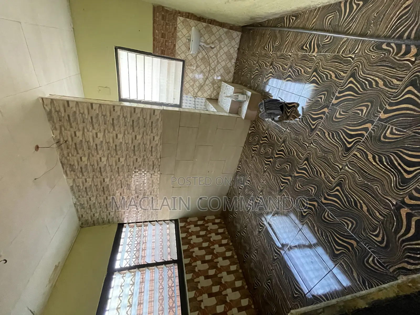 Furnished 1bdrm Room & Parlour in Maclain Commando, Ledzokuku-Krowor