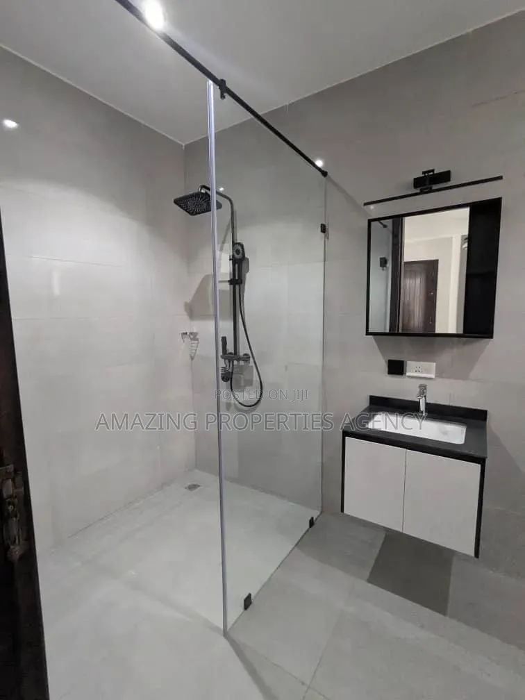 4bdrm House in Cantonment, US Embassy Area for rent