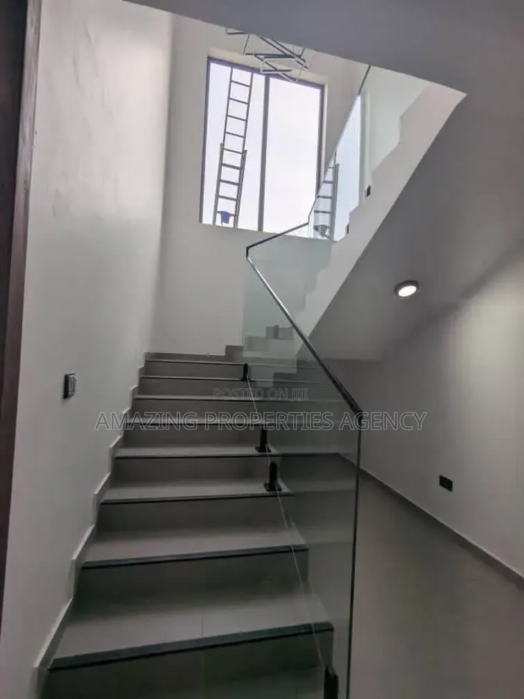 4bdrm House in Cantonment, US Embassy Area for rent