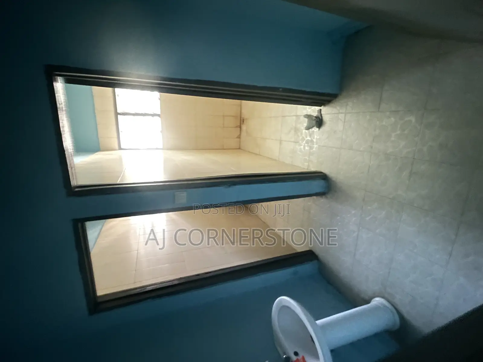 4bdrm Apartment in Amasaman for rent