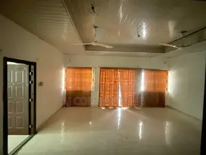 4bdrm Apartment in Amasaman for rent
