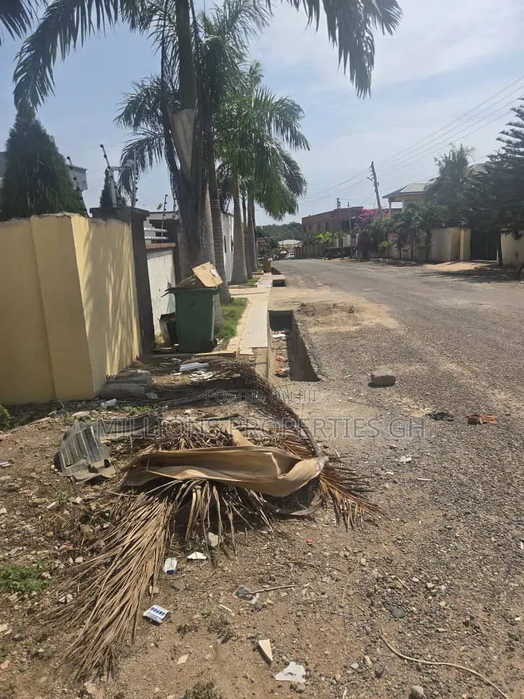 Land 4sale Close to Gimpa