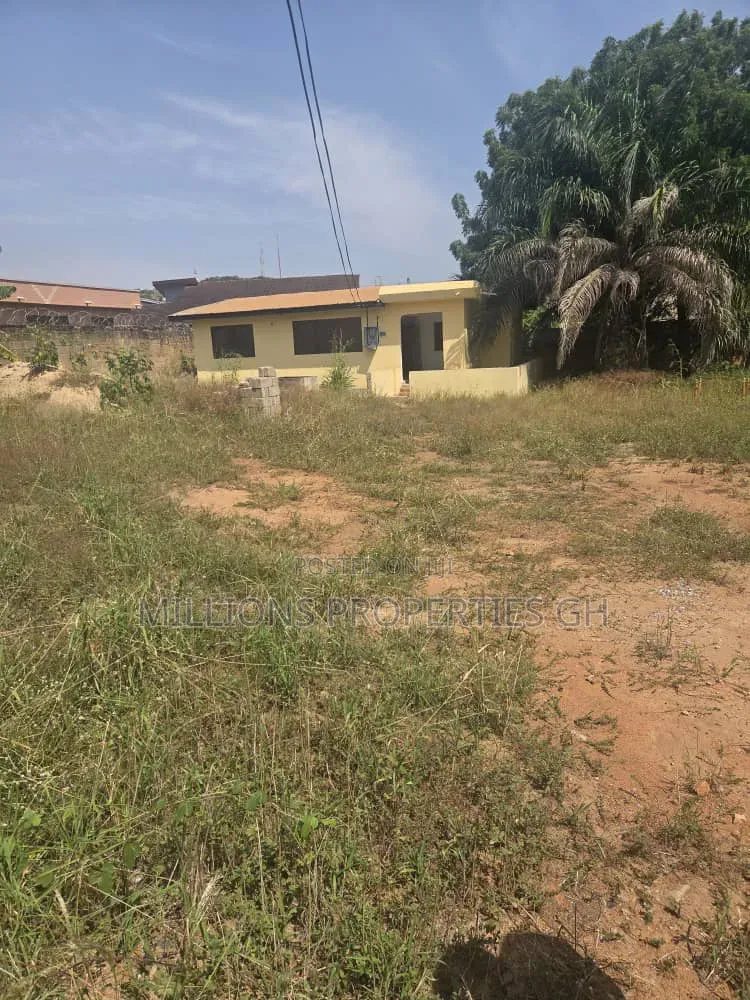 Land 4sale Close to Gimpa