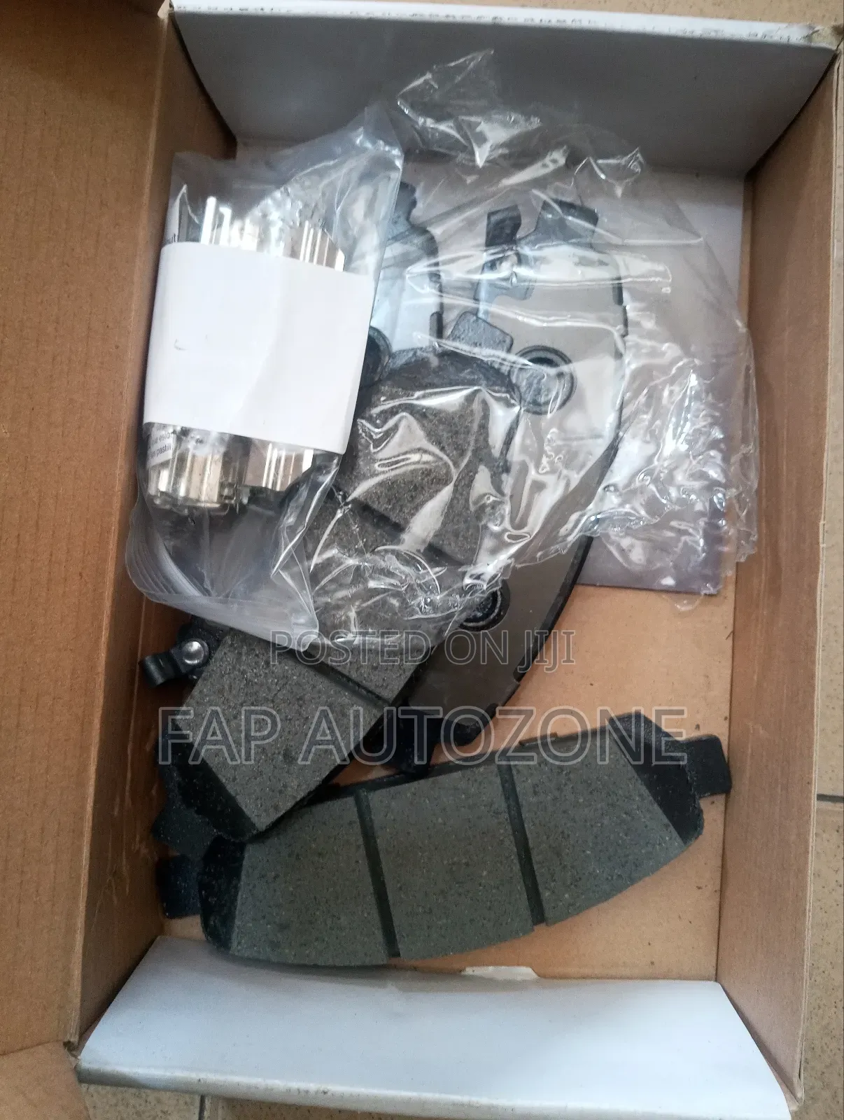 0552. Original Toyota Venza Brake Pads Imported From Usa