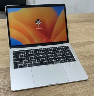 Laptop Apple MacBook Pro 2017 16GB Intel Core i7 SSD 256GB