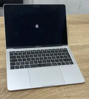 Laptop Apple MacBook Pro 2017 16GB Intel Core i7 SSD 256GB