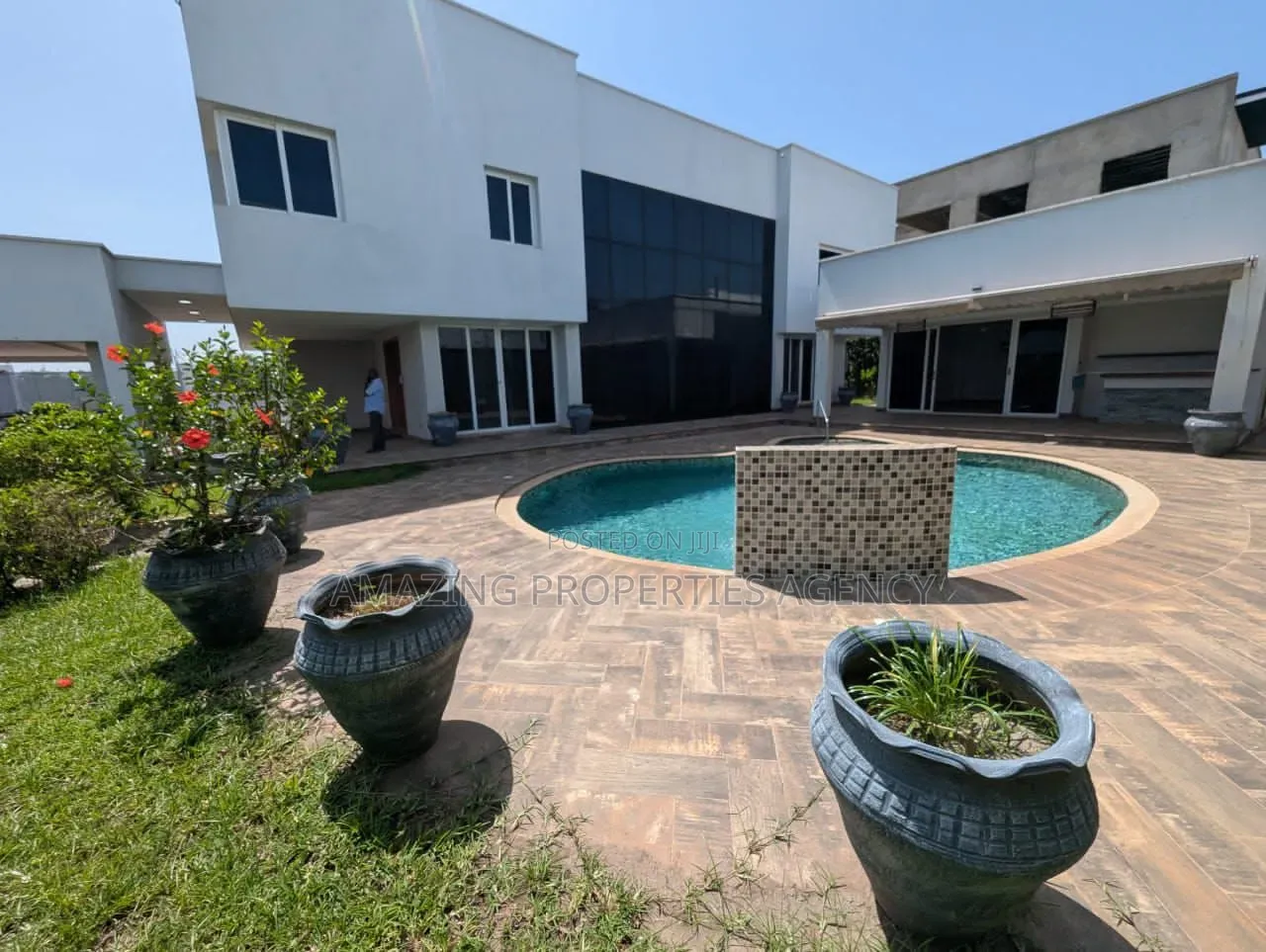 5bdrm House in Airport Hills for sale