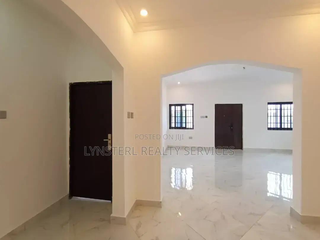 3bdrm House in Amrahia for sale