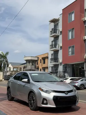 Toyota Corolla 2016 Silver