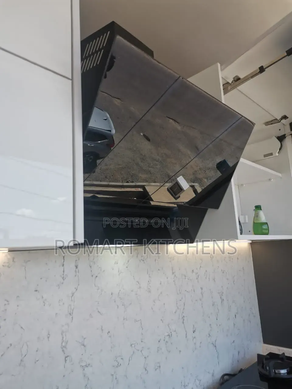 Glass Chimney Extractor With Remote Control and Touch Screen (No Hole)