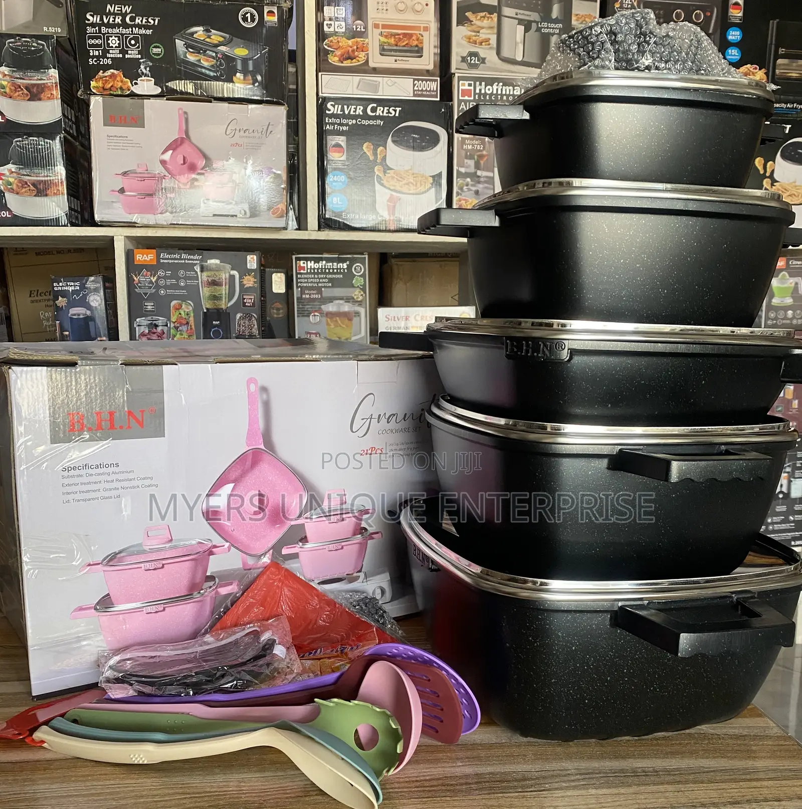 B.H.N 21pcs Cookware Including 28cm Fry Pan