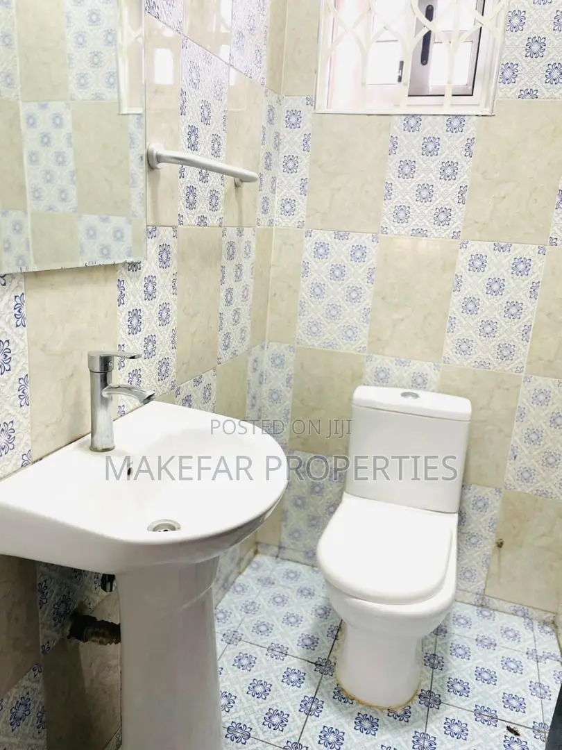 2bdrm Apartment in Ashaley Botwe for rent