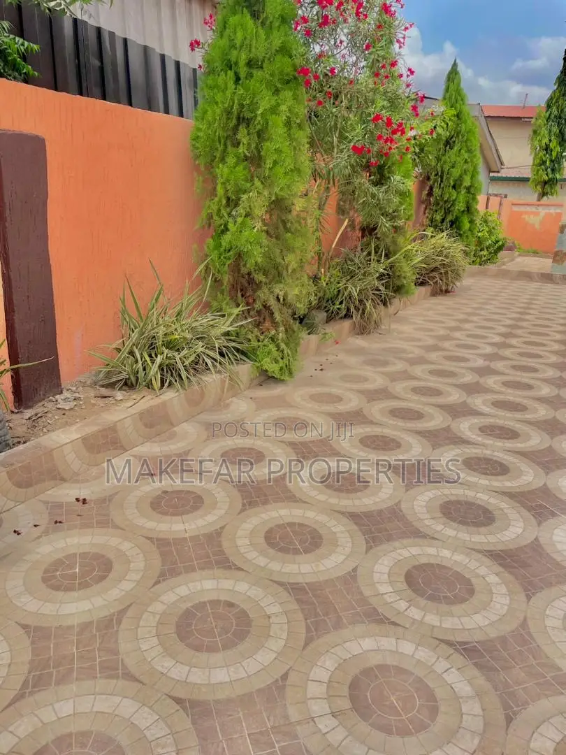 2bdrm Apartment in Ashaley Botwe for rent