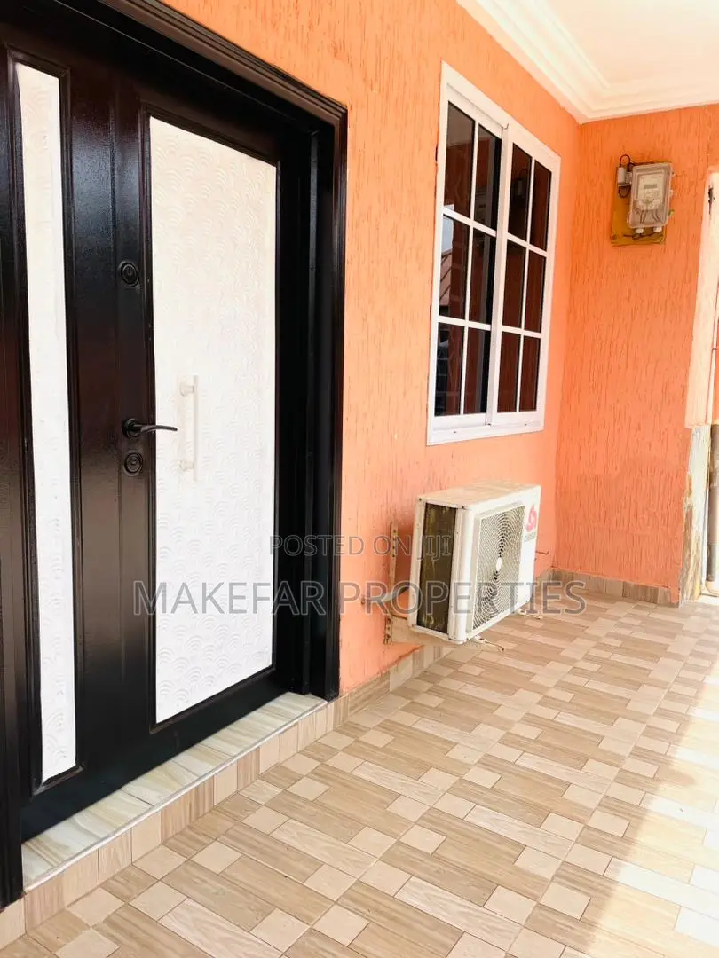 2bdrm Apartment in Ashaley Botwe for rent