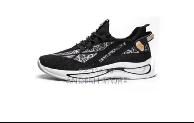 Men Sneakers White, Black And White Colour