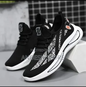 Men Sneakers White, Black And White Colour