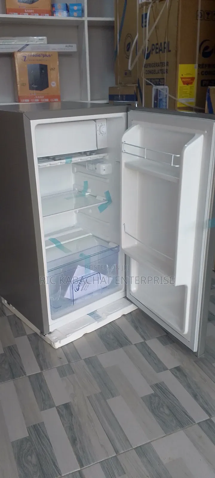 Single Door Table Top Fridge