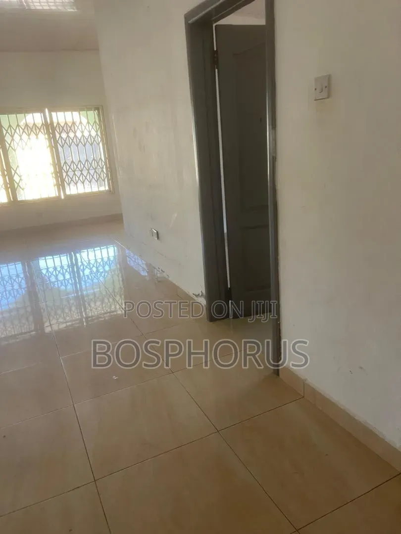 2bdrm Apartment in Mils 7, Mile 7 for rent