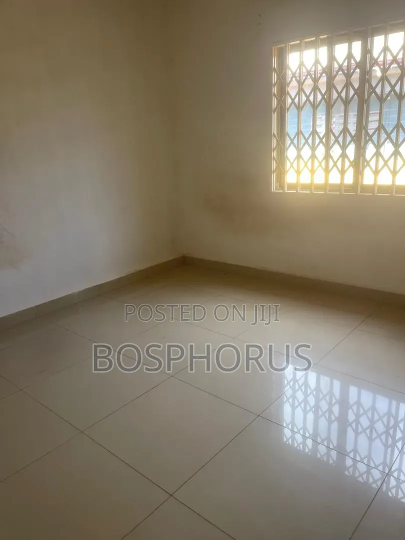 2bdrm Apartment in Mils 7, Mile 7 for rent