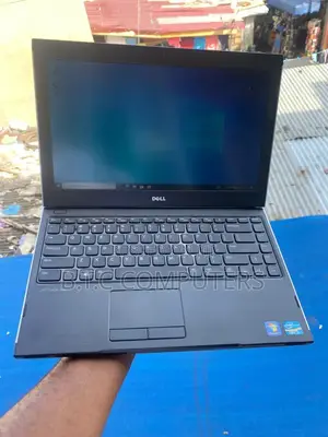 Laptop Dell Latitude 3330 8GB Intel Core i3 HDD+SSD 320GB
