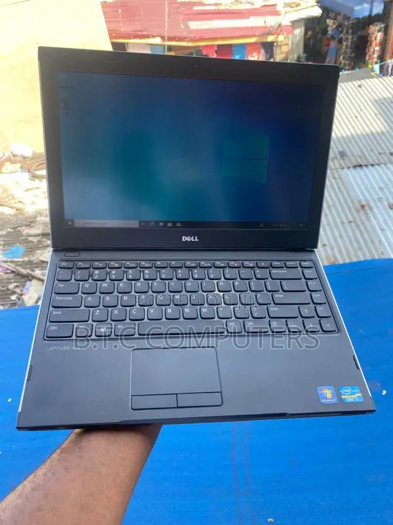 Laptop Dell Latitude 3330 8GB Intel Core i3 HDD+SSD 320GB