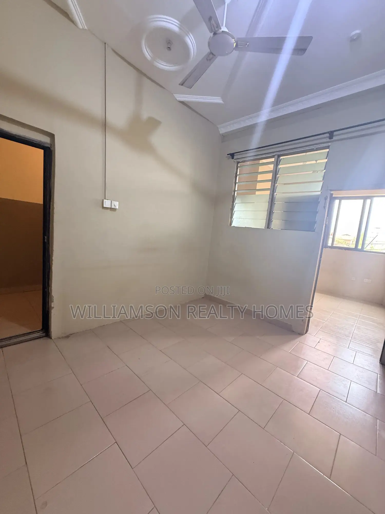 1bdrm Apartment in Community 20 Estate, Spintex for rent