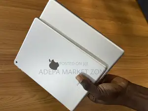 Apple iPad 9.7 32 GB Silver